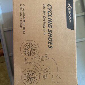 Gently used Kescoo Cycling Shoes Womens Size 7